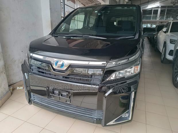 Toyota Voxy 2018 Black