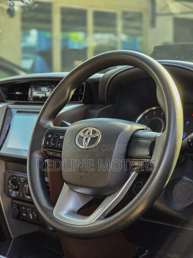 Toyota Fortuner 2018 Brown