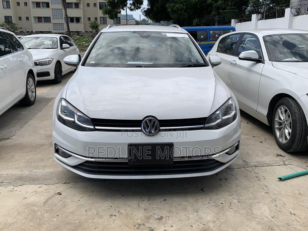 Volkswagen Golf Variant 2018 Pearl