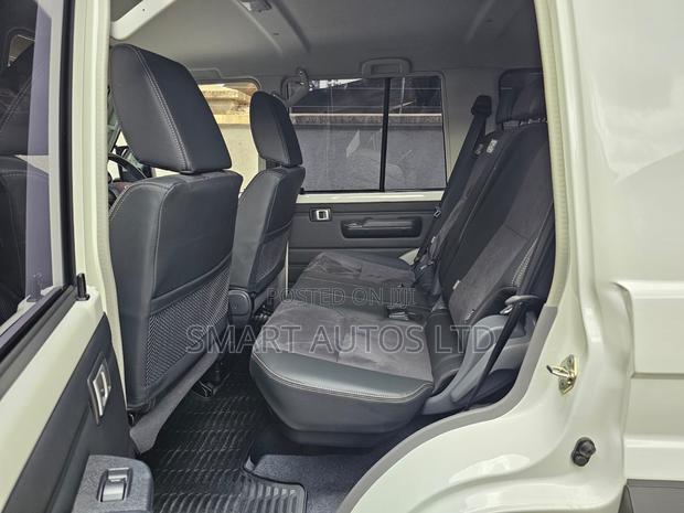 Toyota Land Cruiser 2024 Off white
