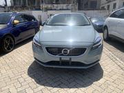 Volvo V40 2018 Teal for sale