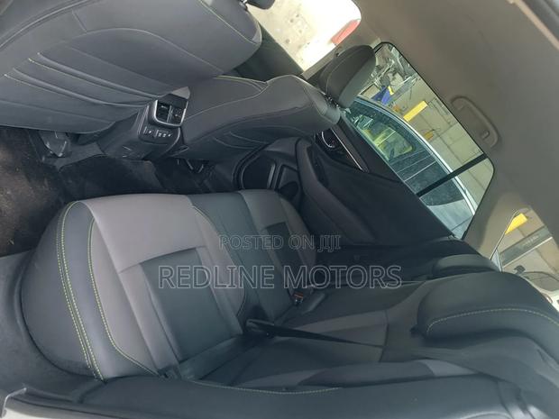 Subaru Forester 2023 White