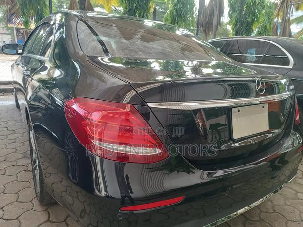 Mercedes-Benz E200 2018 Black