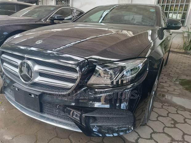 Mercedes-Benz E200 2018 Black