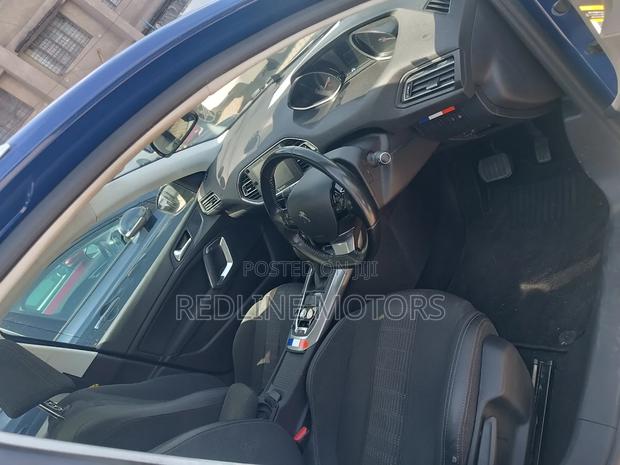 Peugeot 308 2018 Blue