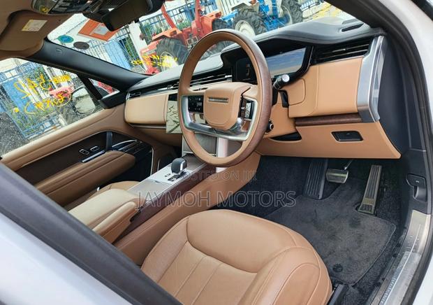 New Land Rover Range Rover Vogue 2025 White