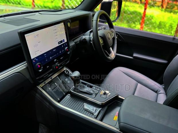New Lexus GX 2025 Gray