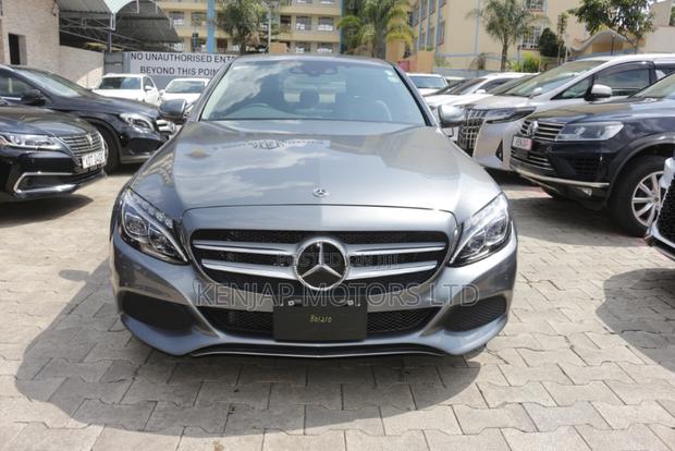 Mercedes-Benz C200 2018 Gray