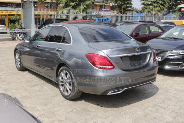 Mercedes-Benz C200 2018 Gray