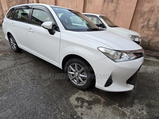 Toyota Corolla Fielder 1.5 Petrol FWD 2018 White