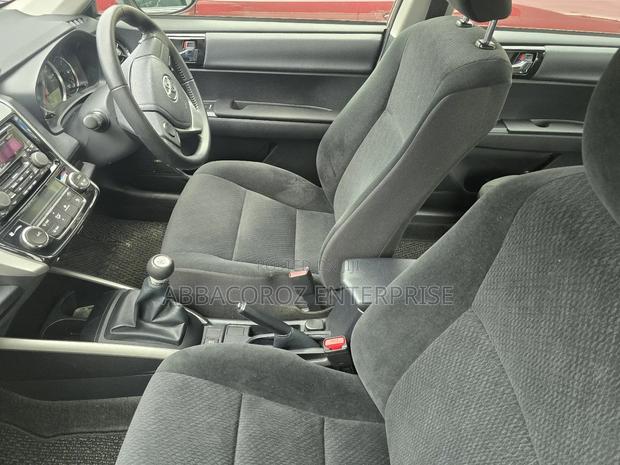 Toyota Axio 1.5 G 2WD 2018 Gold