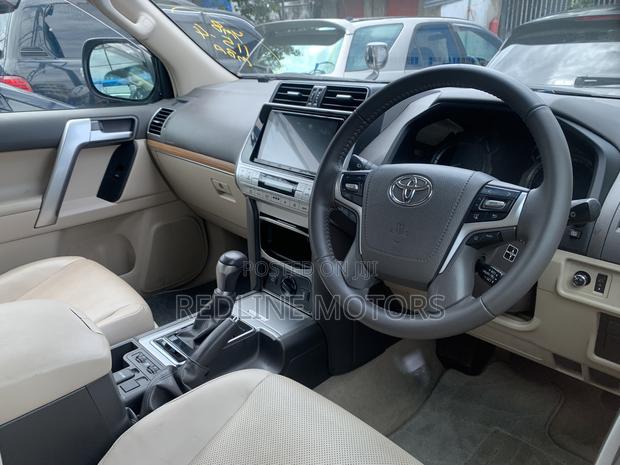 Toyota Land Cruiser Prado 2.7 2018 Ivory