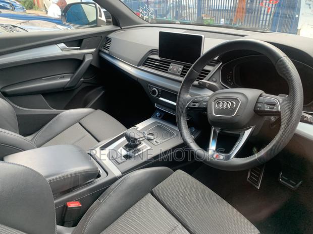 Audi Q5 2.0T Premium AWD quattro 2018 Off white