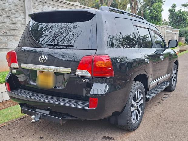 Toyota Land Cruiser 4.6 V8 ZX 2015 Black