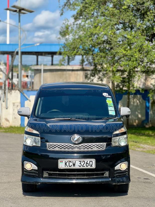 Toyota Voxy 2013 Black