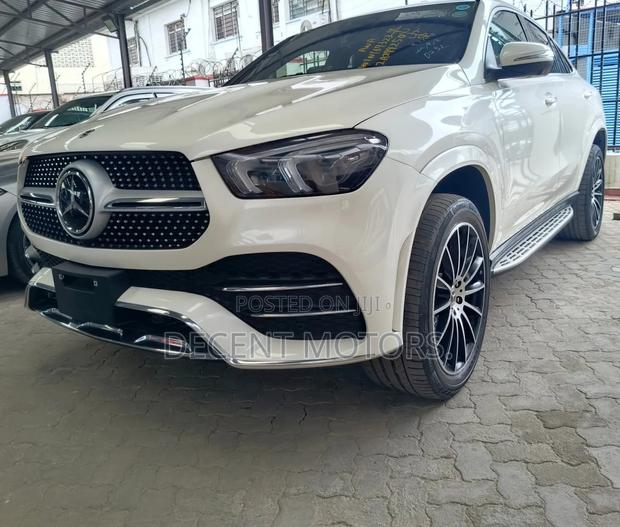 Mercedes-Benz GLE-Class GLE 400d 4MATIC 2020 White