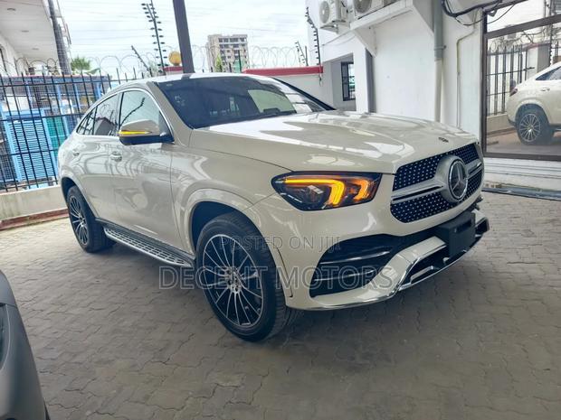 Mercedes-Benz GLE-Class GLE 400d 4MATIC 2020 White