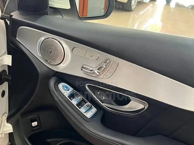 Mercedes-Benz GLC-Class 2019 White