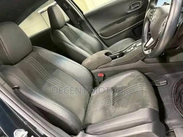 Honda Vezel 1.5 Hybrid 2WD 2019 Black