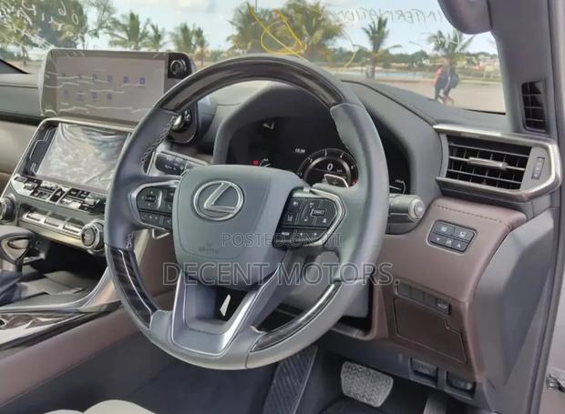 Lexus LX 2024 Gray