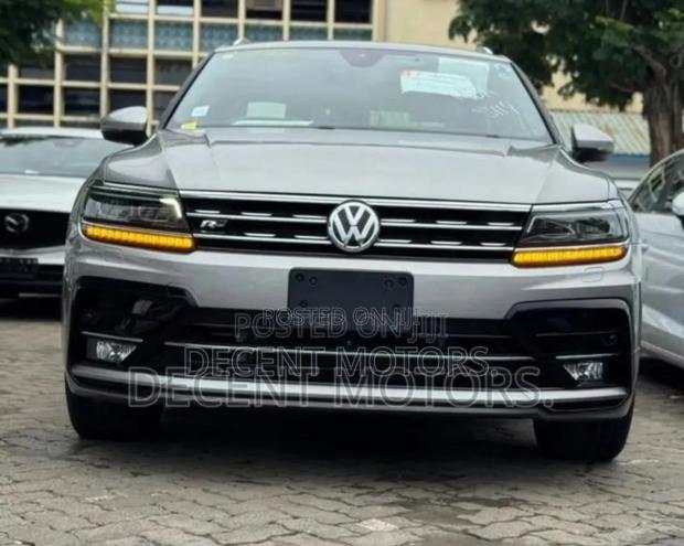 Volkswagen Tiguan 2.0T SEL R-Line FWD 2019 Silver
