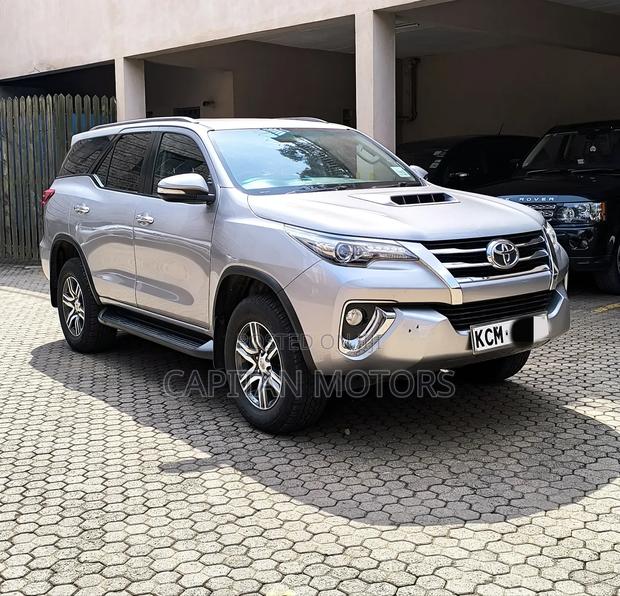 Toyota Fortuner 3.0 D Turbo AWD 2017 Silver