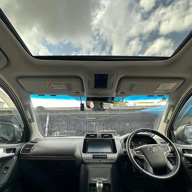 Toyota Land Cruiser Prado 2.8 2018 Black