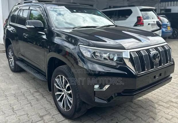 Toyota Land Cruiser Prado 2.8 2018 Black