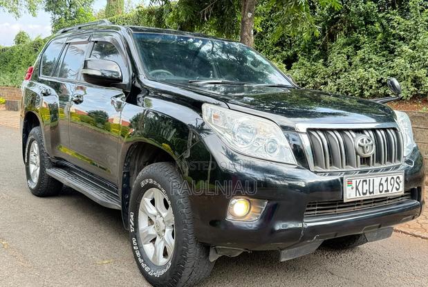 Toyota Land Cruiser Prado 2012 Black