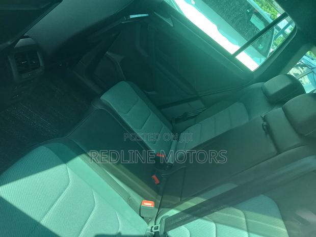 Volkswagen Tiguan 2018 Gray