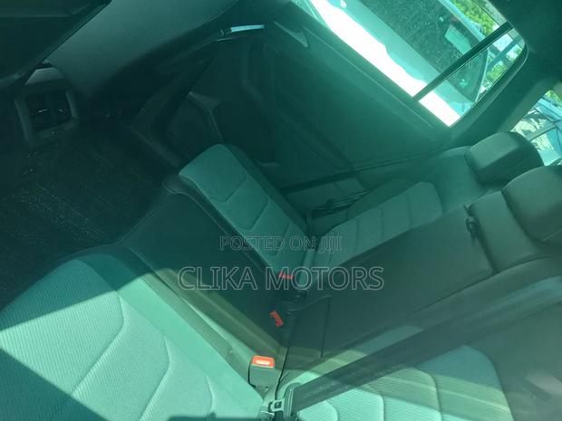 Volkswagen Tiguan 2018 Gray