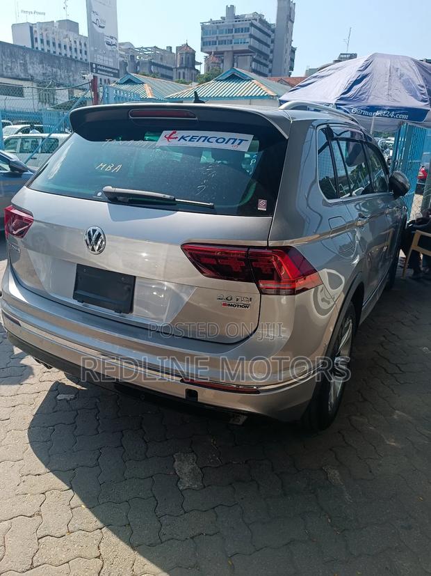 Volkswagen Tiguan 2018 Gray