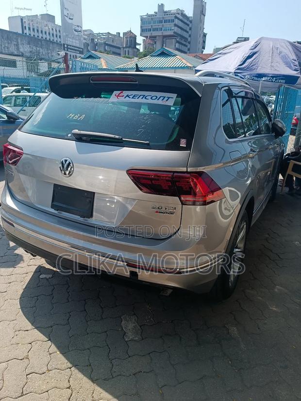 Volkswagen Tiguan 2018 Gray