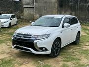 Mitsubishi Outlander 2.4 PHEV AWD 2018 White for sale