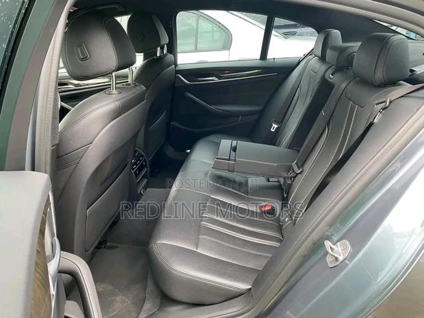 BMW 523i 2018 Gray