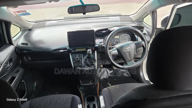 Toyota Wish 2013 White