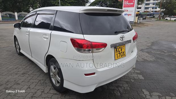 Toyota Wish 2013 White