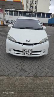 Toyota Wish 2013 White for sale
