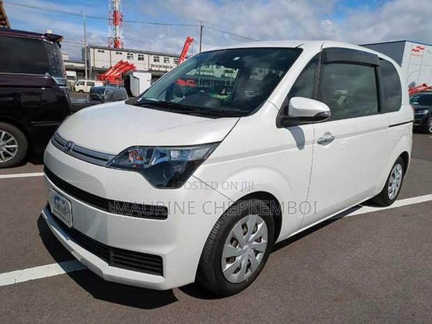 Toyota Spade 1.5 2018 White