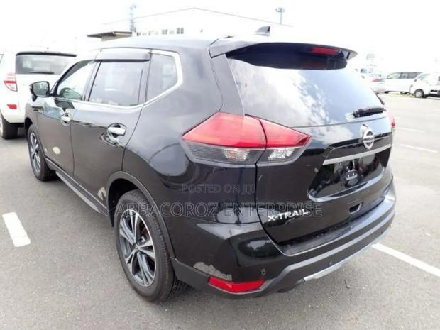 Nissan X-Trail 2.0 Hybrid AWD 2017 Black