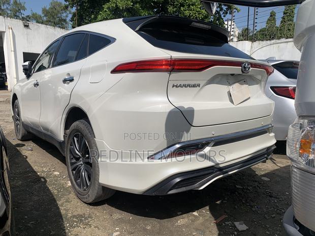 Toyota Harrier 2.0 4WD 2020 Off white