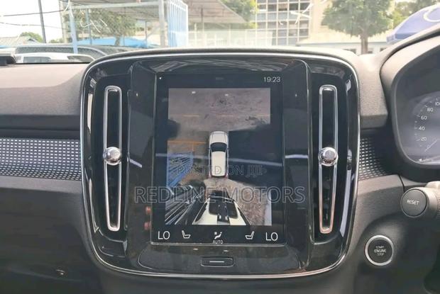 Volvo XC60 2018 Pearl
