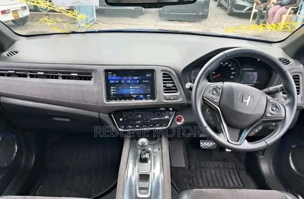 Honda Vezel 2018 Blue
