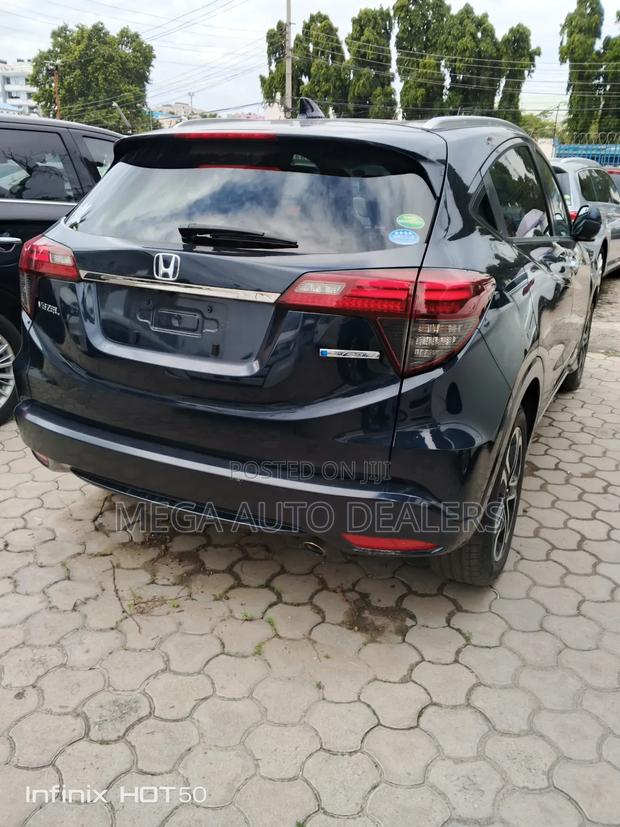 Honda Vezel 2018 Blue