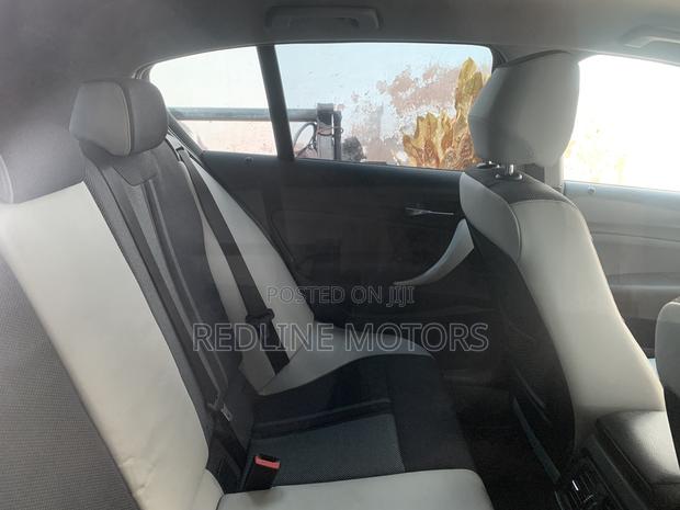BMW 118i 2018 Red
