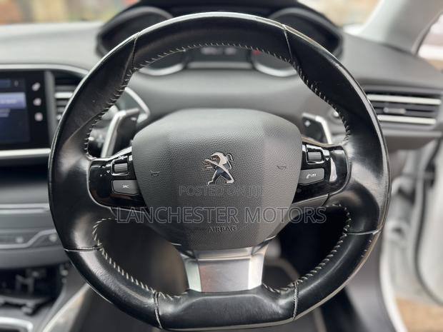 Peugeot 308 2017 White