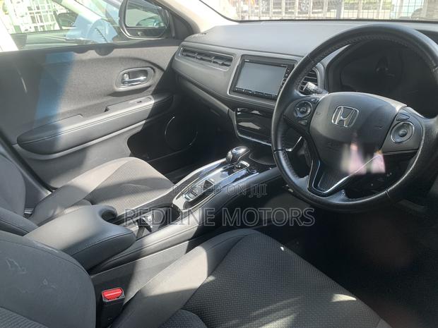 Honda Vezel 1.5 Hybrid 4WD 2018 Black