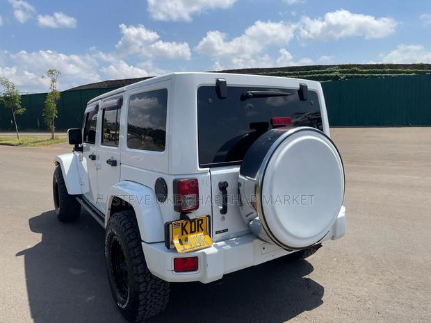 Jeep Wrangler Sahara 4x4 2016 White