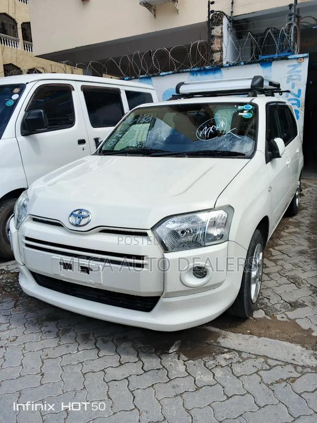Toyota Succeed 2018 White