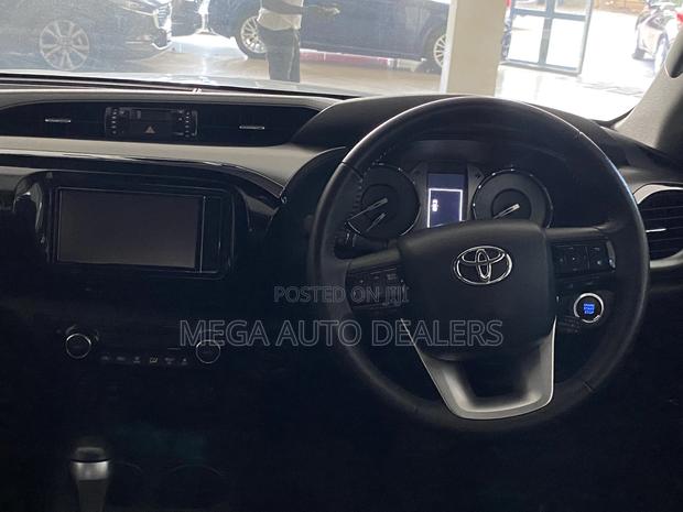 Toyota Harrier 2020 Black